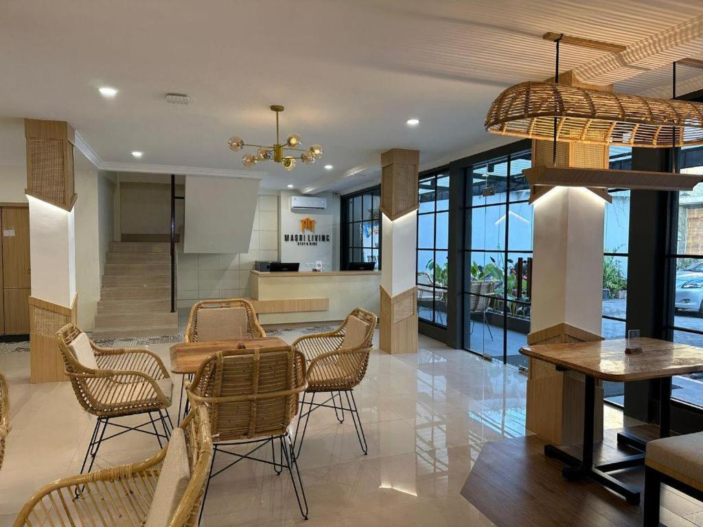 Masri Living By Daphna International Kejayan Exterior foto